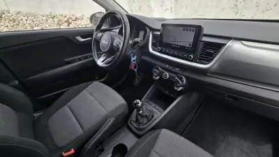 Kia Stonic 2023 - 17450 EUR, 27500 km - AUTO.MOTO.pt - 27500km - foto 9 de 18