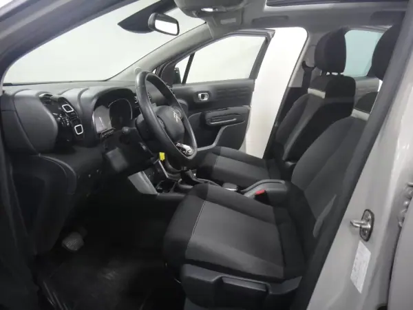 Citroën C3 Aircross 2019 - 14500 EUR, 63000 km - AUTO.MOTO.pt - 63000km - foto 10 de 27