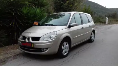 Renault Mégane Scénic 2008 - 258850km