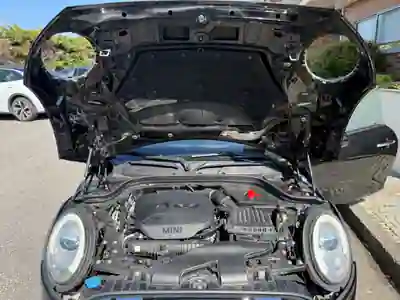 MINI Cooper S 2015 - 21999 EUR, 155500 km - AUTO.MOTO.pt - 155500km - foto 4 de 15