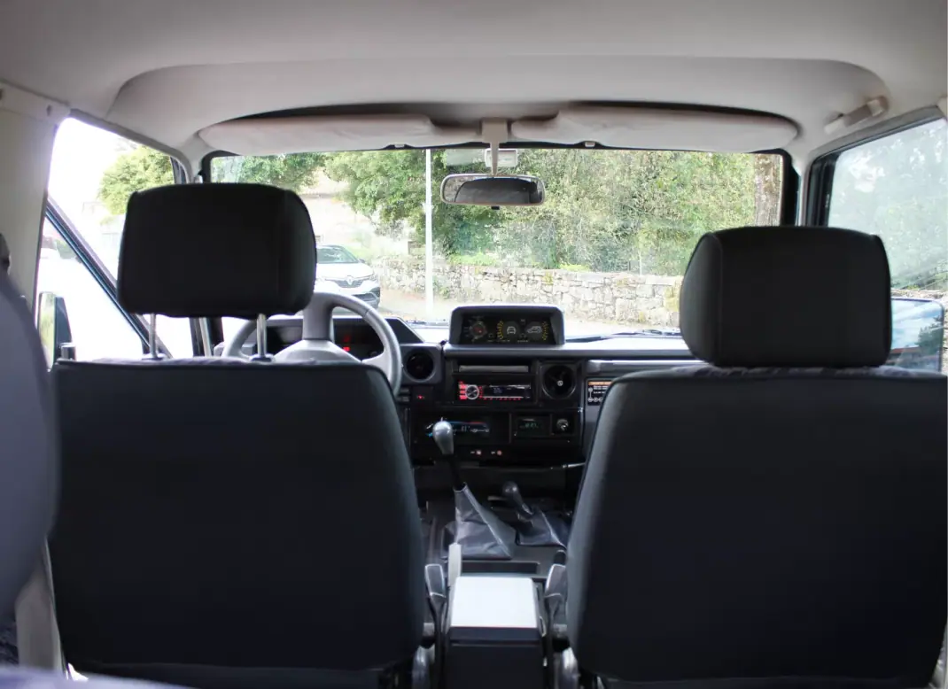 Toyota Land Cruiser 1994 - 31900 EUR, 237000 km - AUTO.MOTO.pt - 237000km - foto 32 de 40