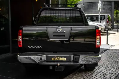Nissan Navara 2010 - 21450 EUR, 253981 km - AUTO.MOTO.pt - 253981km - foto 7 de 33