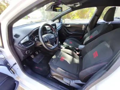 Ford Fiesta 2022 - 15750 EUR, 84525 km - AUTO.MOTO.pt - 84525km - foto 6 de 14