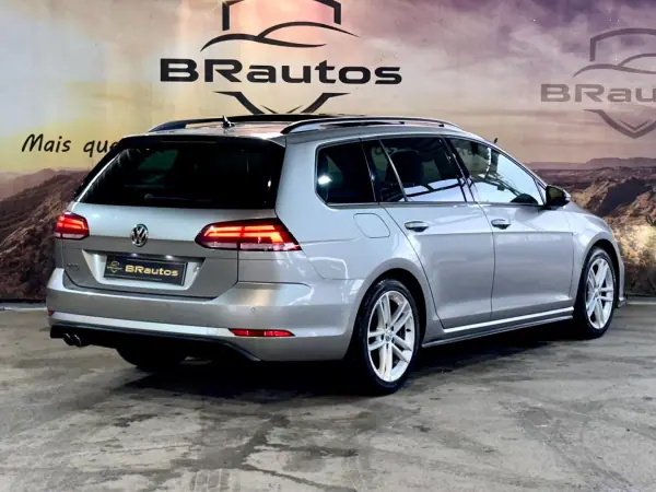 Volkswagen Golf Variant 2018 - 26900 EUR, 138021 km - AUTO.MOTO.pt - 138021km - foto 6 de 32