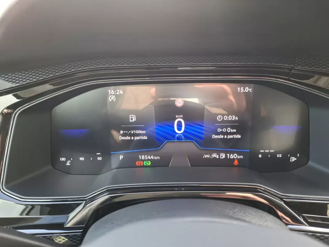 Volkswagen Taigo 2025 - 23500 EUR, 18600 km - AUTO.MOTO.pt - 18600km - foto 22 de 30