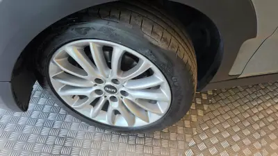 MINI Clubman 2017 - 13900 EUR, 157631 km - AUTO.MOTO.pt - 157631km - foto 30 de 55