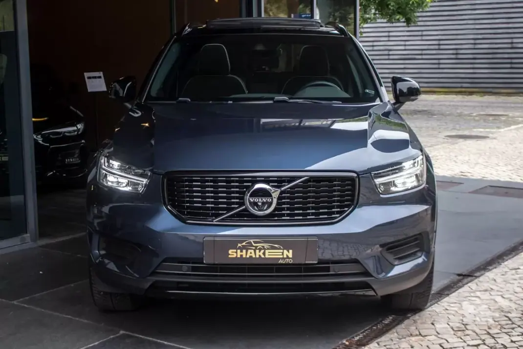Volvo XC 40 2022 - 31990 EUR, 48265 km - AUTO.MOTO.pt - 48265km - foto 2 de 40