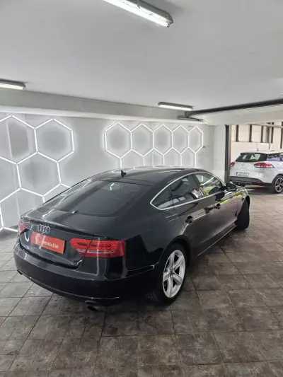 Audi A5 Sportback 2011 - 17500 EUR, 123569 km - AUTO.MOTO.pt - 123569km - foto 11 de 29