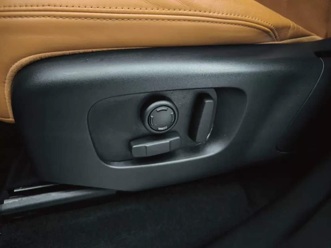 Land Rover Range Rover Sport 2020 - 49950 EUR, 181969 km - AUTO.MOTO.pt - 181969km - foto 26 de 59