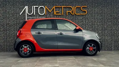 Smart ForFour 2015 - 9900 EUR, 104000 km - AUTO.MOTO.pt - 104000km - foto 13 de 16