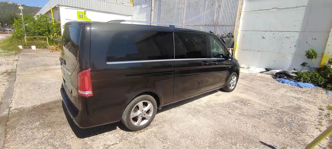 Mercedes-Benz V 250 2016 - 20350 EUR, 360000 km - AUTO.MOTO.pt - 360000km - foto 12 de 14