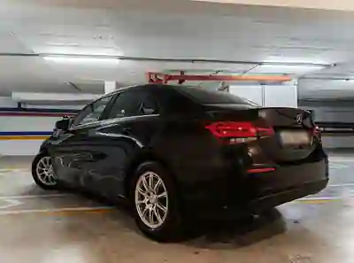 Mercedes-Benz A 180 Limousine 2020 - 21500 EUR, 88000 km - AUTO.MOTO.pt - 88000km - foto 7 de 14