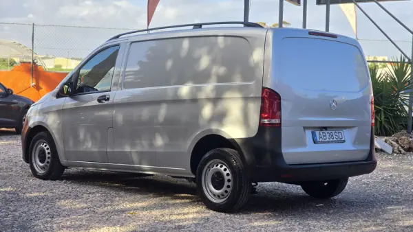 Mercedes-Benz Vito 2020 - 18950 EUR, 116100 km - 116100km - foto 5 de 20