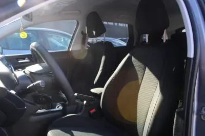 Peugeot 308 SW 2019 - 11990 EUR, 176000 km - AUTO.MOTO.pt - 176000km - foto 14 de 23