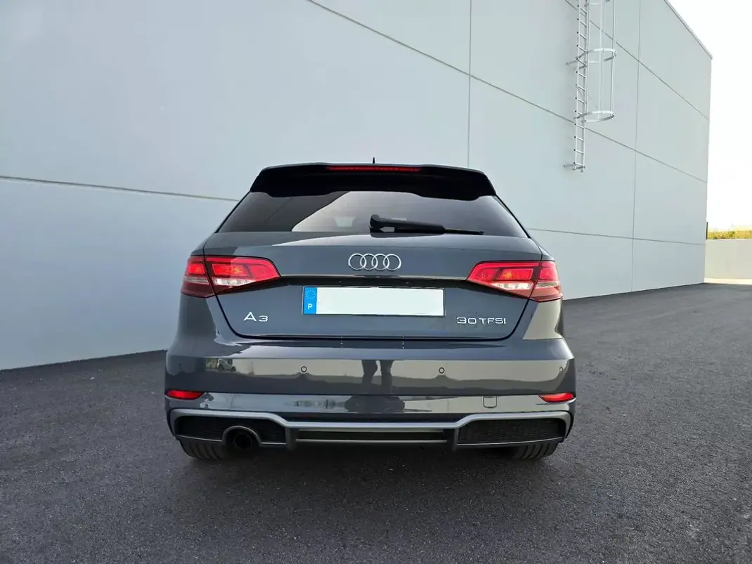 Audi A3 Sportback 2019 - 17500 EUR, 81000 km - AUTO.MOTO.pt - 81000km - foto 11 de 33