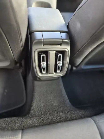 Polestar 2 2022 - 28750 EUR, 42000 km - 42000km - foto 42 de 57