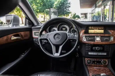 Mercedes-Benz CLS 250 2014 - 24550 EUR, 152749 km - AUTO.MOTO.pt - 152749km - foto 30 de 39