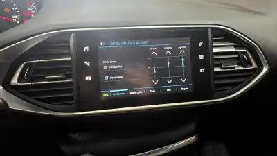 Peugeot 308 SW 2018 - 12650 EUR, 133760 km - AUTO.MOTO.pt - 133760km - foto 36 de 60
