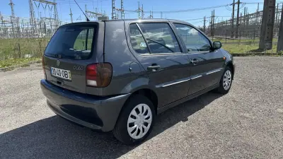Volkswagen Polo 1999 - 1450 EUR, 208000 km - AUTO.MOTO.pt - 208000km - foto 6 de 12