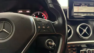 Mercedes-Benz A 180 2014 - 13990 EUR, 259250 km - AUTO.MOTO.pt - 259250km - foto 13 de 29