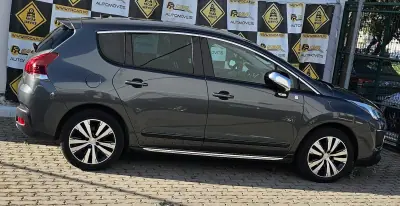 Peugeot 3008 2014 - 14900 EUR, 208000 km - AUTO.MOTO.pt - 208000km - foto 5 de 22