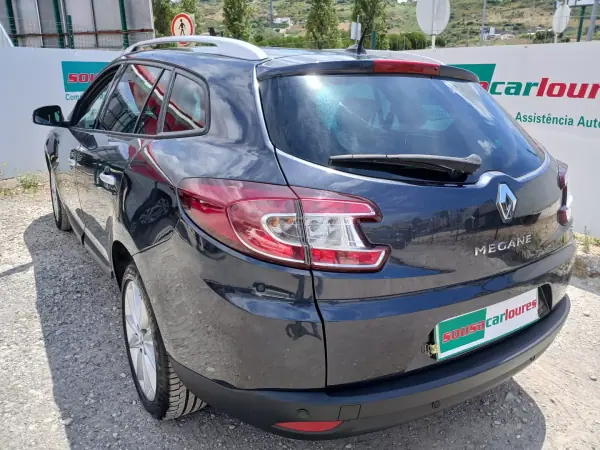 Renault Mégane Sport Tourer 2010 - 6850 EUR, 158137 km - AUTO.MOTO.pt - 158137km - foto 8 de 24