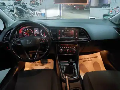 SEAT Leon ST 2014 - 8490 EUR, 235531 km - AUTO.MOTO.pt - 235531km - foto 8 de 27
