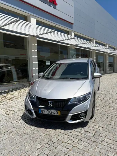 Honda Civic Tourer 2015 - 12900 EUR, 125000 km - AUTO.MOTO.pt - 125000km - foto 2 de 19