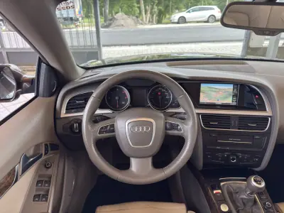 Audi A5 Cabrio 2011 - 14950 EUR, 274529 km - AUTO.MOTO.pt - 274529km - foto 19 de 37