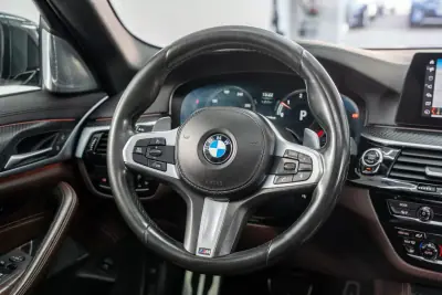 BMW 550 2019 - 65950 EUR, 141950 km - AUTO.MOTO.pt - 141950km - foto 15 de 39