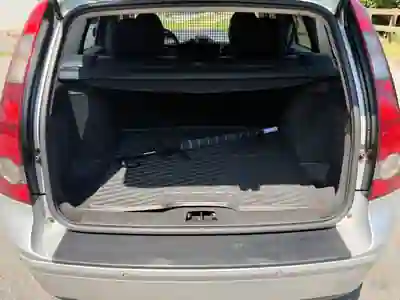 Volvo V50 2007 - 5500 EUR, 326000 km - AUTO.MOTO.pt - 326000km - foto 6 de 13