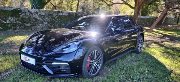 Porsche Panamera 2017 - 76490 EUR, 62500 km - AUTO.MOTO.pt - 62500km - foto 6 de 49