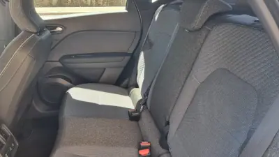 Renault Captur 2025 - 24000 EUR, 10335 km - AUTO.MOTO.pt - 10335km - foto 27 de 36