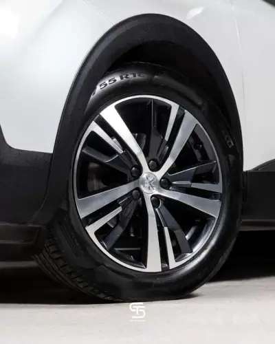 Peugeot 3008 2019 - 17950 EUR, 129000 km - AUTO.MOTO.pt - 129000km - foto 5 de 20