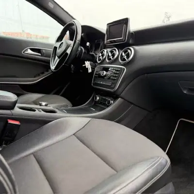 Mercedes-Benz A 180 2014 - 13900 EUR, 186000 km - AUTO.MOTO.pt - 186000km - foto 12 de 15