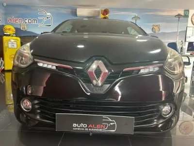 Renault Clio 2016 - 10500 EUR, 161074 km - AUTO.MOTO.pt - 161074km - foto 2 de 17