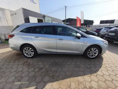 Opel Astra Sports Tourer 2016 - 9900 EUR, 204000 km - 204000km - foto 4 de 18