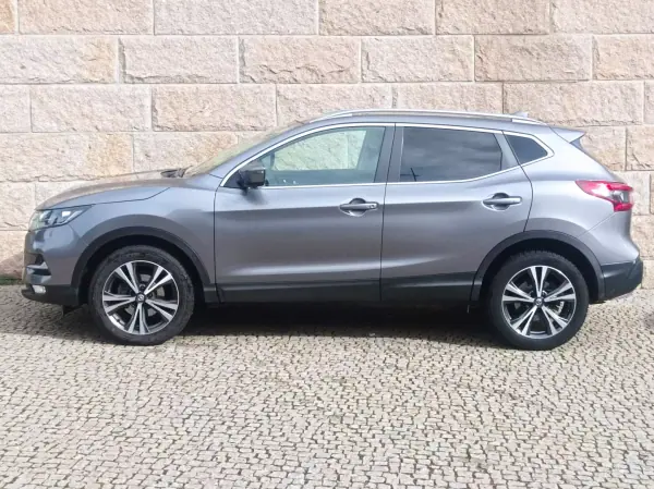Nissan Qashqai 2019 - 18300 EUR, 116500 km - AUTO.MOTO.pt - 116500km - foto 3 de 13