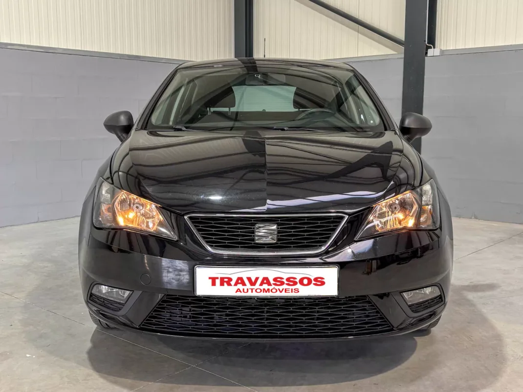 SEAT Ibiza 2017 - 11700 EUR, 226577 km - AUTO.MOTO.pt - 226577km - foto 3 de 9