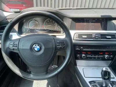 BMW 750 2010 - 33000 EUR, 73000 km - AUTO.MOTO.pt - 73000km - foto 9 de 18