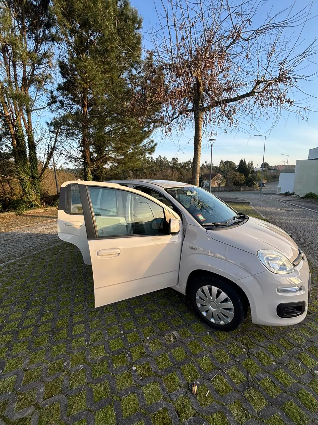 Fiat Panda 2017 - 6800 EUR, 127500 km - AUTO.MOTO.pt - 127500km - foto 7 de 12