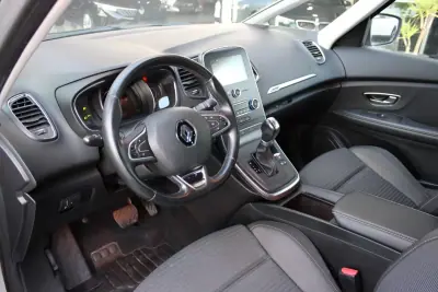 Renault Scénic 2019 — foto 5 de 42