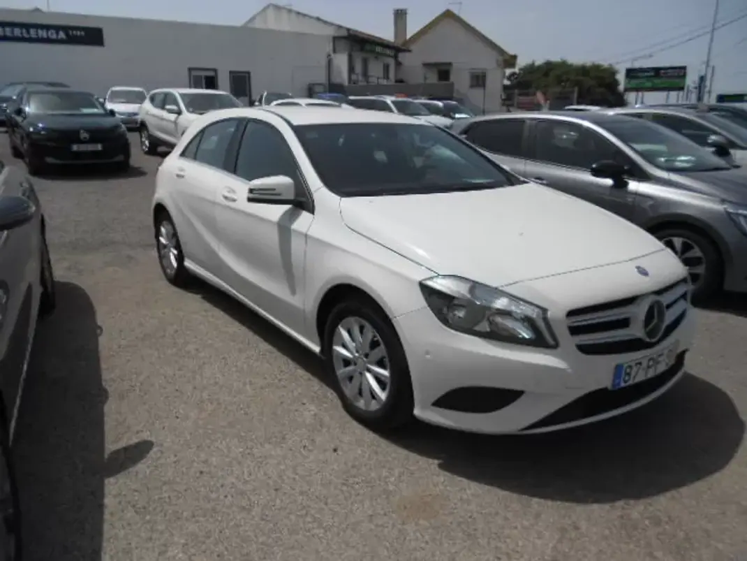 Mercedes-Benz A 180 2014 - 16900 EUR, 118688 km - AUTO.MOTO.pt - 118688km - foto 2 de 14