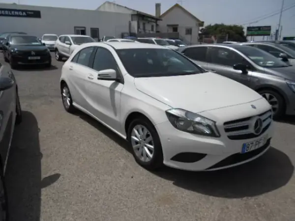 Mercedes-Benz A 180 2014 - 16900 EUR, 118688 km - AUTO.MOTO.pt - 118688km - foto 2 de 14