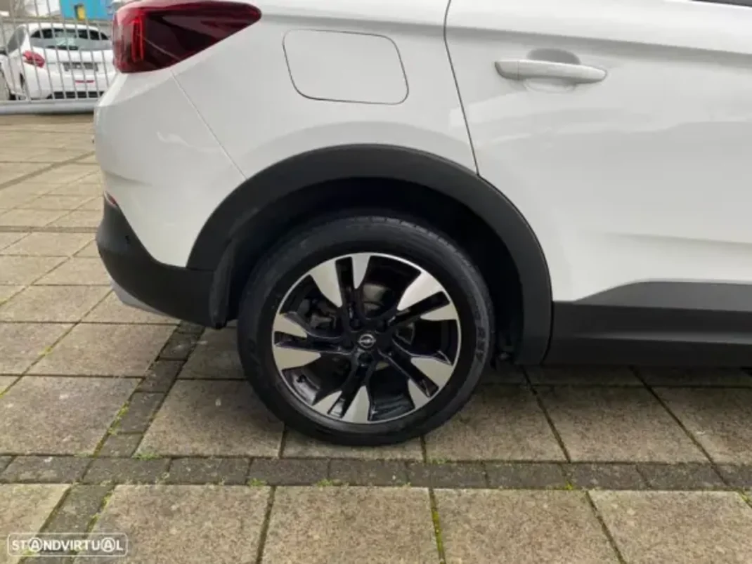 Opel Grandland X 2019 - 21750 EUR, 156000 km - AUTO.MOTO.pt - 156000km - foto 10 de 26