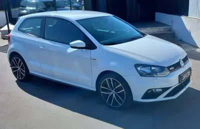 Volkswagen Polo 2017 - 19800 EUR, 70383 km - AUTO.MOTO.pt - 70383km - foto 8 de 22