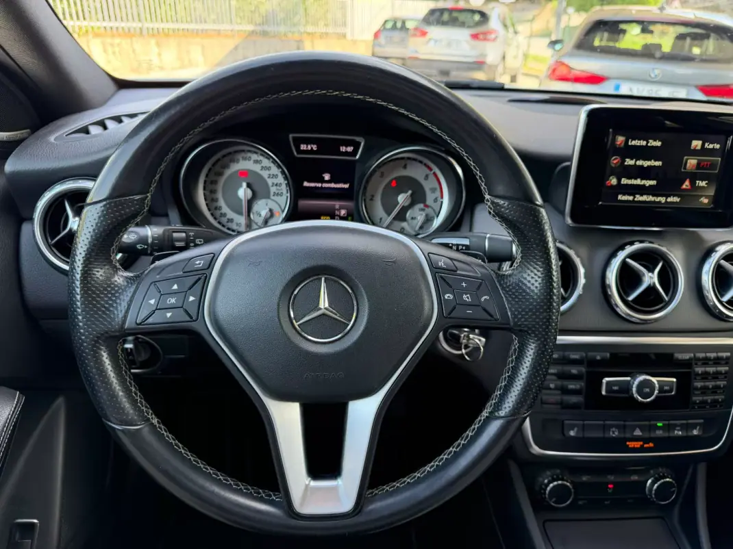 Mercedes-Benz GLA 200 2014 - 20450 EUR, 164000 km - 164000km - foto 16 de 34