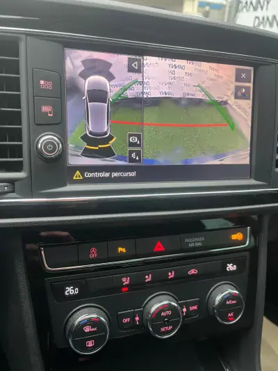 SEAT Leon 2019 - 16750 EUR, 99000 km - AUTO.MOTO.pt - 99000km - foto 12 de 17