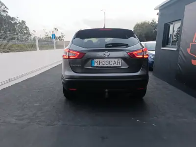 Nissan Qashqai 2016 - 12500 EUR, 183100 km - AUTO.MOTO.pt - 183100km - foto 9 de 36