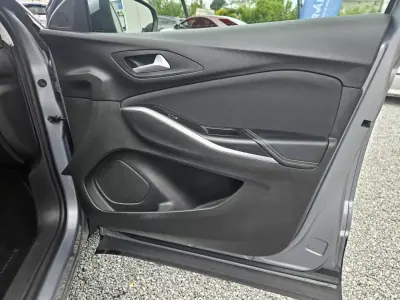 Opel Grandland X 2020 - 18800 EUR, 53900 km - AUTO.MOTO.pt - 53900km - foto 39 de 41